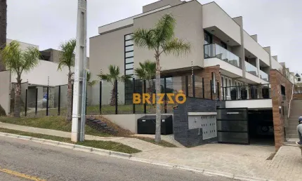 Sobrado com 3 suítes à venda, 240 m² por R$ 1.833.520 - Santo Inácio - Curitiba/PR