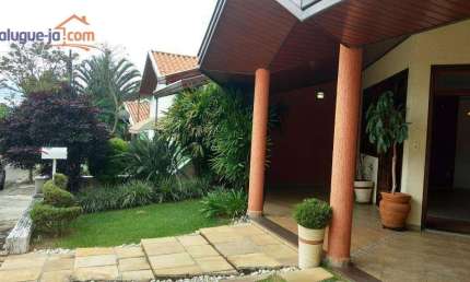 Sobrado com 3 dormitórios à venda, 249 m² por R$ 890.000,00 - Jardim Maria Cândida - Caçapava/SP