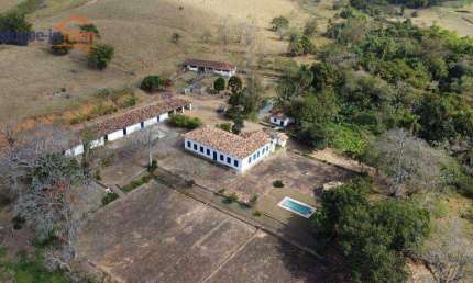 Fazenda com 6 dormitórios à venda, 363000 m² por R$ 3.000.000,00 - Marambaia - Caçapava/SP