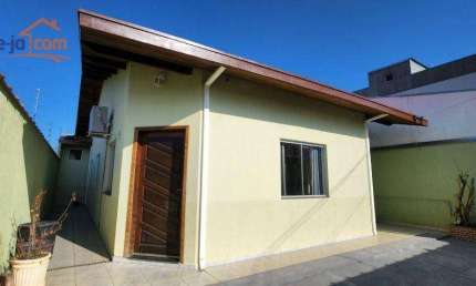 Casa à venda no Residencial Estoril - Taubaté/SP com 120 m²