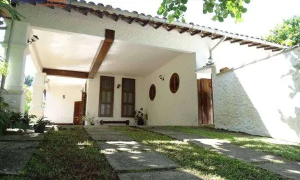 Casa com 4 dormitórios à venda, 250 m² por r$ 2.200.000,00 - condomínio pedra verde - ubatuba/sp