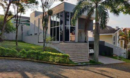 Sobrado com 3 dormitórios à venda, 378 m² por R$ 1.900.000,00 - Vila Zezé - Jacareí/SP