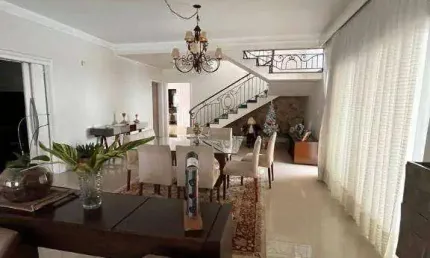 Casa à venda no Jardim Paraíba - Jacareí/SP com 762 m²