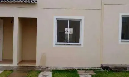 Sobrado com 2 dormitórios à venda, 57 m² por R$ 215.000,00 - Jardim Colônia - Jacareí/SP