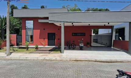 Casa com 3 quartos à venda, 300 m² - Jardim Carolina - Ubatuba/SP
