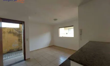Casa com 3 dormitórios para alugar, 75 m² por R$ 2.000,10/mês - Jardim Morumbi - Atibaia/SP