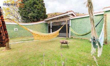 Casa à venda no Parque Monte Rey em São Bento do Sapucaí/SP com 300 m²