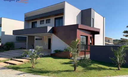 Casa à venda no Condomínio Residencial Colinas do Paratehy em São José dos Campos/SP com  400 m²