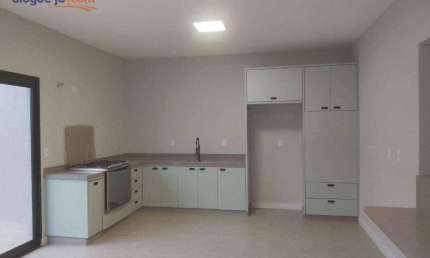 Casa à venda no Parque Industrial - São José dos Campos/SP com 280 m²