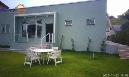 Casa térrea para alugar ou vender no condomínio mirante do vale com 3 suítes e 350 metros.
