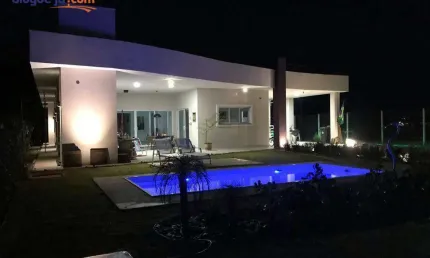 Chácara com 3 dormitórios à venda, 263 m² por r$ 1.600.000,00 - freguesia da escada - guararema/sp