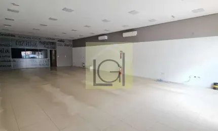 Salão Comercial de Alto Padrão na Marginal Itu: 3 Salas, 2 Banheiros, 4 Vagas de Garagem, 280m² em Itu-SP!