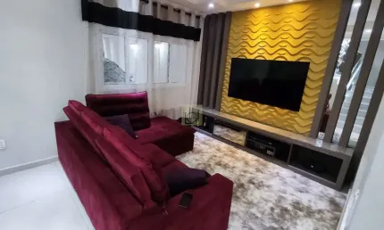 Casa em condomínio fechado com 4 quartos à venda no Jardim Bandeirantes, Salto  por R$ 900.000