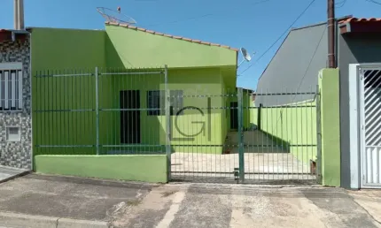 Casa com 3 quartos à venda no Jardim Santa Marta, Salto  por R$ 450.000