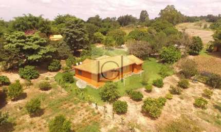 Chácara / sítio com 3 quartos à venda no Centro, Wenceslau Braz  por R$ 2.000.000
