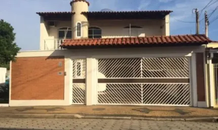 Casa com 4 quartos à venda na Vila Gatti, Itu  por R$ 830.000