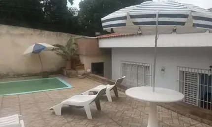 Casa com 3 quartos à venda no Jardim Faculdade, Itu  por R$ 900.000