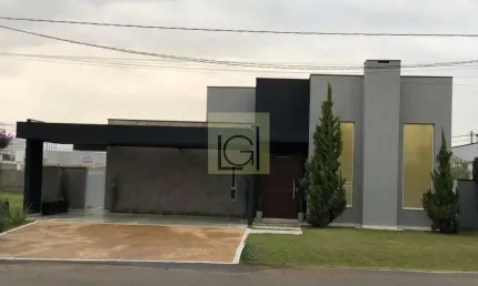 Linda casa em condomínio à venda em Itu-SP no Condomínio Parque Ytu Xapada, 4 suítes, 311m² - Agende sua visita!