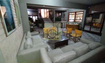 Hotel / Pousada no coração de Salto-SP: 8 quartos, 8 suítes, 2 salas, 9 banheiros e 481m² de área no bairro Salto de São José.