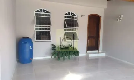 Casa à venda em Itu-SP, Jardim Padre Bento: 3 quartos, 1 suíte, 1 sala, 2 banheiros, 2 vagas, 125m². Aproveite!