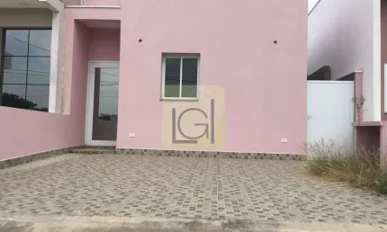 Imperdível: Casa à venda em Salto-SP, Jardim Guarujá! 3 quartos, 3 suítes, 1 sala, 2 vagas de garagem, 97m² de área.
