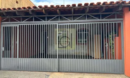 Imperdível oportunidade! Casa à venda em Itu-SP, Jardim Alberto Gomes: 2 quartos, 1 suíte, 1 sala, 2 banheiros, 2 vagas, 197,68 m².