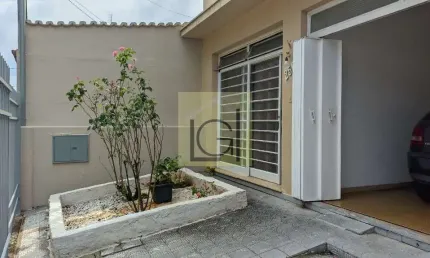 Casa para locação no Centro de Itu-SP: 3 quartos, 2 banheiros, 1 vaga. Agende sua visita hoje!