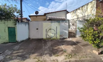 Casa à venda em Itu-SP, Jardim Novo Itu: 2 quartos, 1 sala, 2 vagas - 156m²!