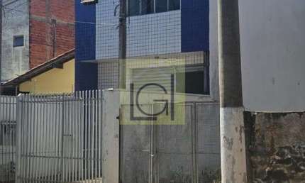 Barracão comercial para venda no Jardim Padre Bento, Itu-SP: 4 salas, 2 vagas e 218m² de área.