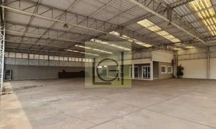 Ponto Comercial para Locação em Itu-SP, na Vila Padre Bento: 3 Salas, 3 Banheiros, 40 Vagas de Garagem, 150m² de Área.