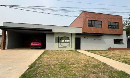 Imperdível oportunidade: Casa à venda em Salto-SP, no Residencial Primavera, com 5 quartos, 3 suítes, 3 salas, 6 banheiros, 6 vagas de garagem e 500m².