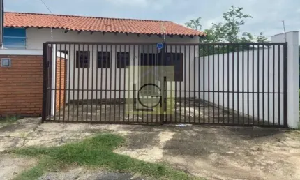 Excelente Casa para Locação no Parque América, Itu-SP: 4 Quartos, 1 Suíte, 2 Salas, 2 Banheiros, 2 Vagas de Garagem!