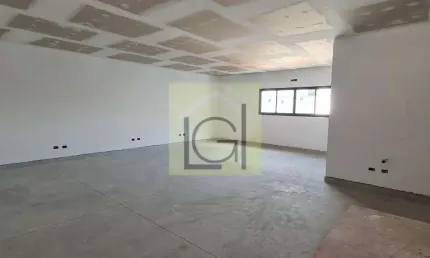 Salão de Locação no Itu Novo Centro: 1 Sala, 1 Banheiro, 2 Vagas de Garagem - 75,00m² de Área.