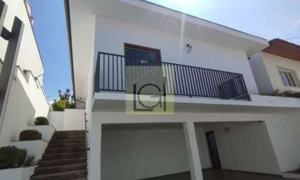 Casa de locação com 2 quartos, 2 salas, 3 banheiros e 3 vagas na cidade de Itu-SP, bairro Brasil!