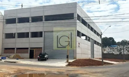 Galpão industrial para locação no Distrito Industrial dos Bandeirantes em Salto-SP: 940m² e 3 banheiros!