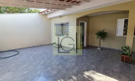 Casa à venda em itu-sp no jardim santa tereza: 3 quartos, 2 suítes, 2 salas, 2 banheiros, 3 vagas de garagem!