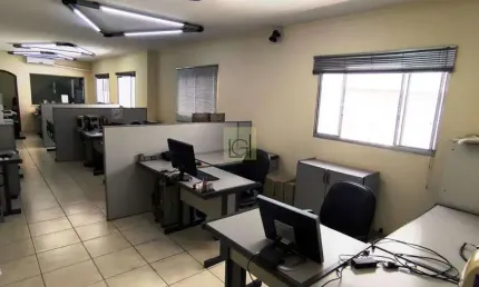 Casa comercial à venda em itu-sp, bairro são luiz! 4 salas, 114,84m² de área!