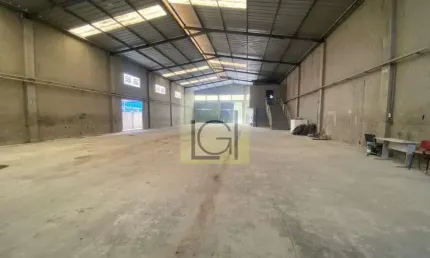Aluguel de barracão prox viscofan, itu-sp: 2 salas, 2 banheiros e 1.200m² de área disponíveis!