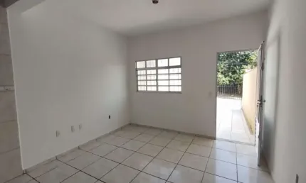 Casa à venda em Mogi das Cruzes-SP, Conjunto São Sebastião: 2 quartos, 1 sala, 2 banheiros, 2 vagas de garagem, 63m².