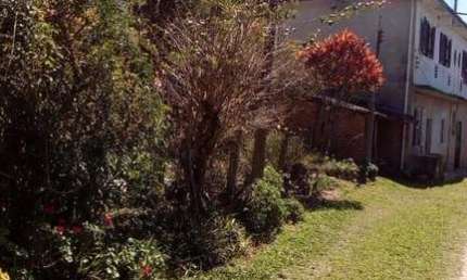 Sítio à venda em Sabauna, Mogi das Cruzes-SP: Sitio com 3 casas , arvores frutíferas e uma área de 45.000m²! Por R$: 850 mil.