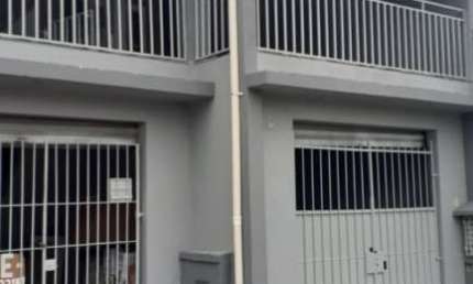 Casa à venda em Mogi das Cruzes-SP, Jardim Aeroporto III: 2 quartos, 1 suíte, 1 sala, 2 banheiros, 2 vagas, 174m².