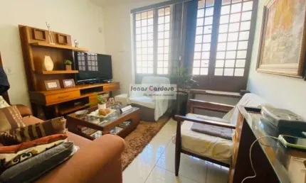 Casa à venda em Mogi das Cruzes-SP, bairro Jardim Esperança! 2 quartos, 1 suíte, 2 banheiros, 1 vaga de garagem. Por R$: 380 mil.