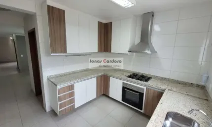 Sobrado na área nobre da vila suissa, com 125m², 3 quartos, cozinha planejada, espaço gourmet, vaga para 4 carros. por r$: 730 mil. mogi das cruzes.