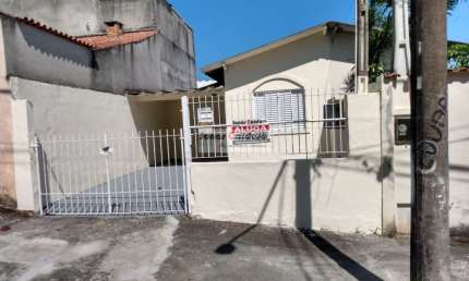 Casa térrea no bairro Conjunto Residencial Álvaro Bovolenta