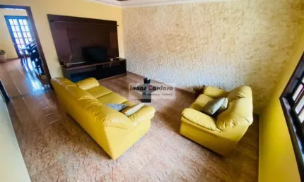 Venha conhecer essa oportunidade para viver em um bairro tranquilo e com uma atmosfera serena.