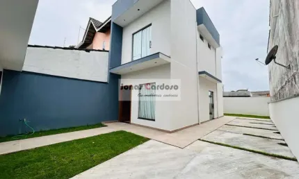 Casa à venda na Vila Rei em Mogi das Cruzes-SP: 2 quartos, 2 suítes e 4 vagas de garagem! Por R$: 460 mil