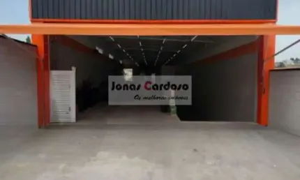 Galpão comercial à venda em localização privilegiada, estuda permuta, localizado na Vila São Paulo em Mogi das Cruzes. Por apenas R$: 1.100.000 .