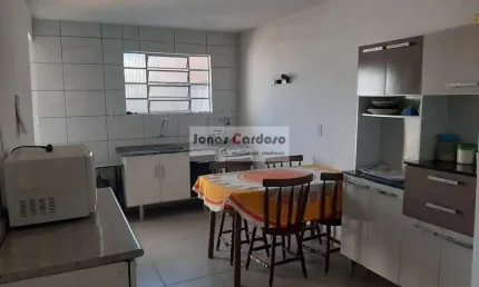 Imperdível casa à venda em Mogi das Cruzes: 2 quartos, 1 suíte, 1 sala, 2 banheiros, 3 vagas de garagem, 57m². Confira!