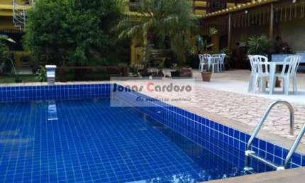 Chácara à venda em Poá, na Vila Áurea. Com 4 quartos, 3 suítes, 2 salas, 5 banheiros, 6 vagas, 250m². Imperdível oportunidade!