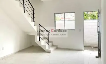 Casas a venda no Residencial Ágata, na Vila São Paulo em Mogi das Cruzes. Com 2 quartos e 1 vaga e quintal privativo. Não perca!